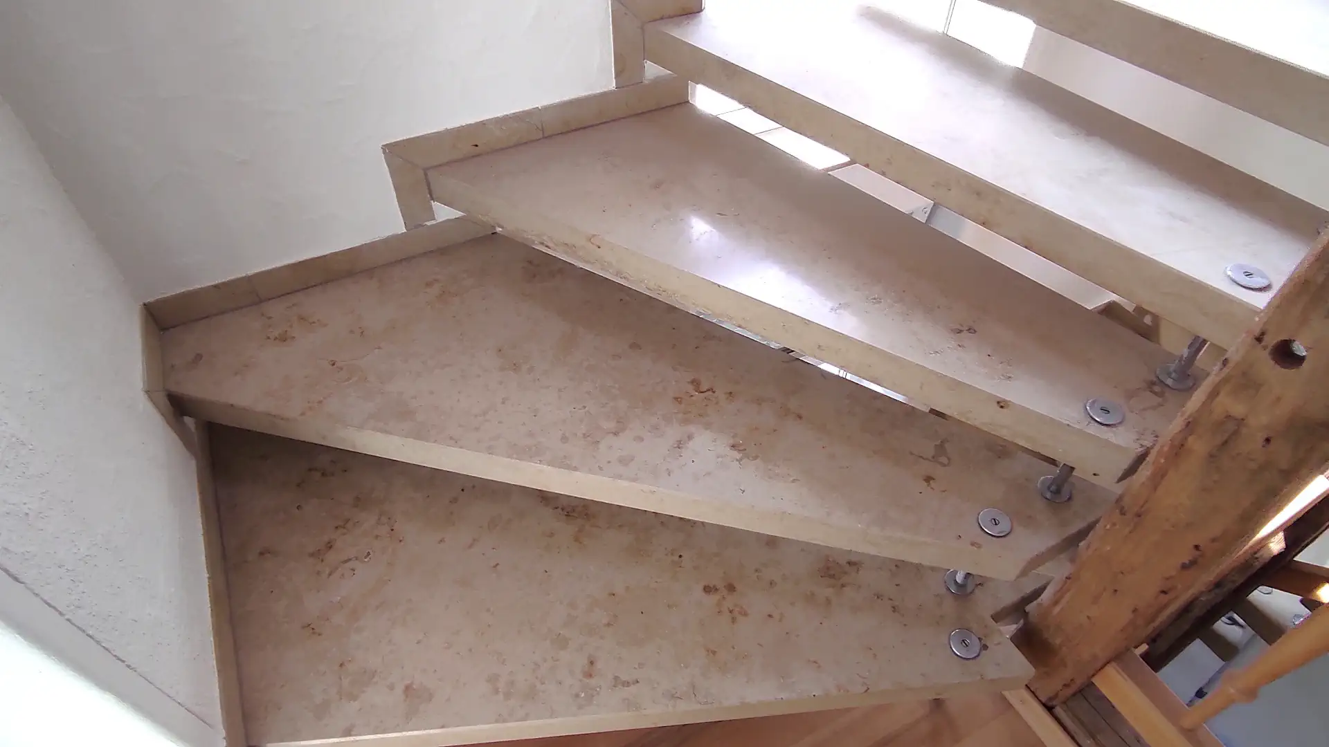 Jura Marmor Treppe geschliffen