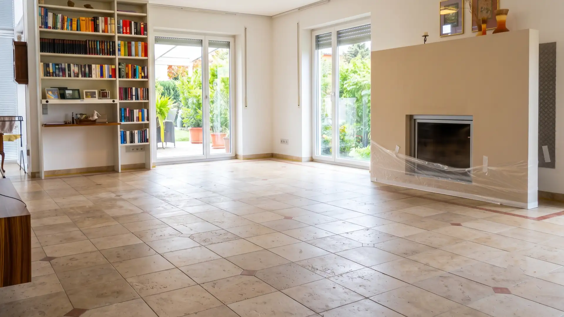Jura Marmor Wohnzimmer vorher — fleckig und matt