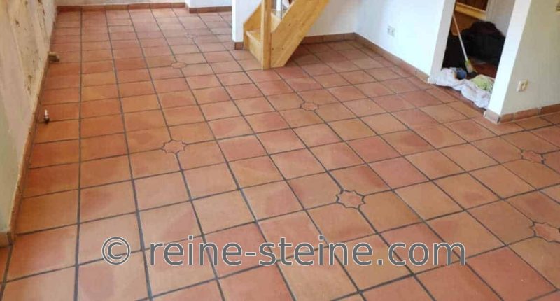 Spanischer Terracotta reinigen