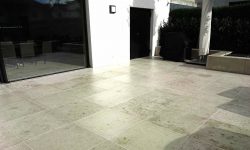 SteinDino® 32 Jura Marmor im Außenbereich